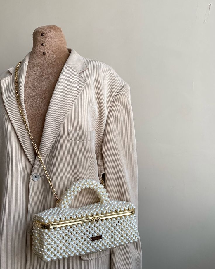 Pearl Beaded C;utch