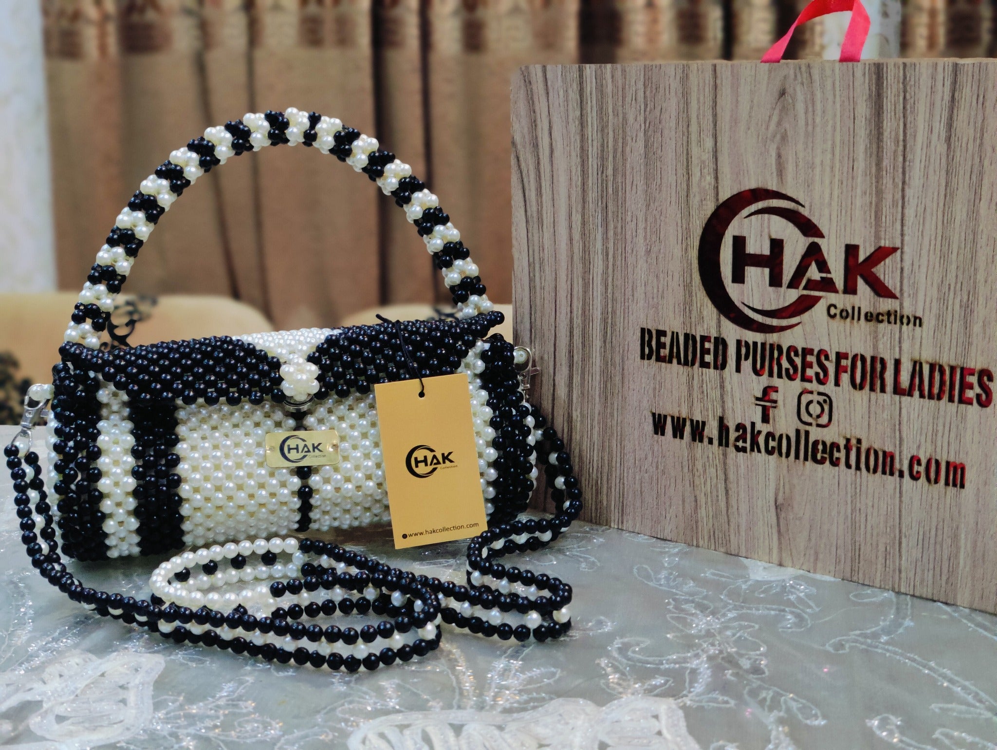 White&Black Bridal Purse